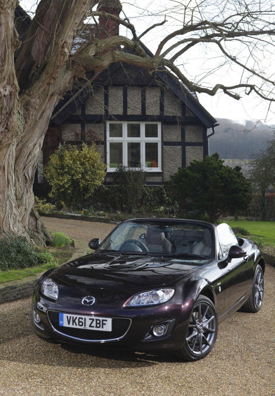  Mazda MX-5 Venture Edition 2012 года  (фото 5 из 6)
